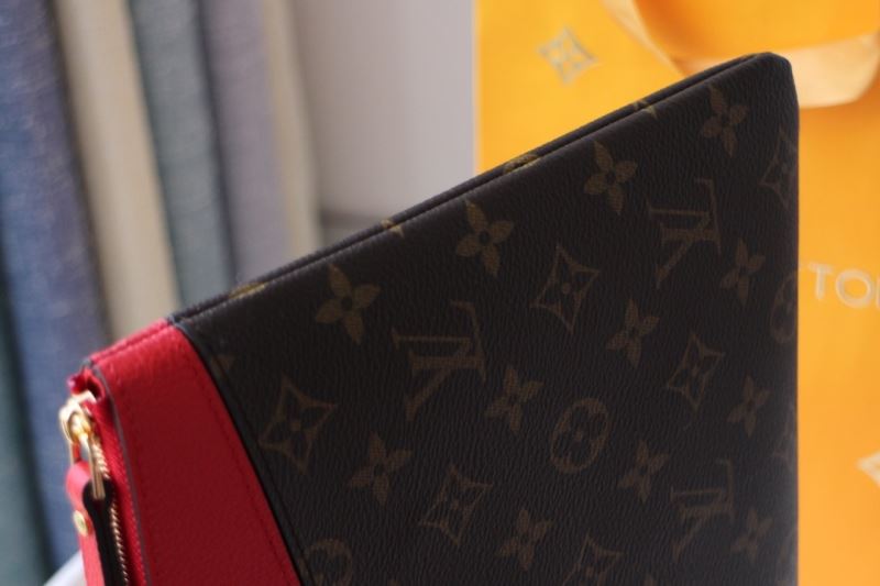 Louis Vuitton Clutch Bags